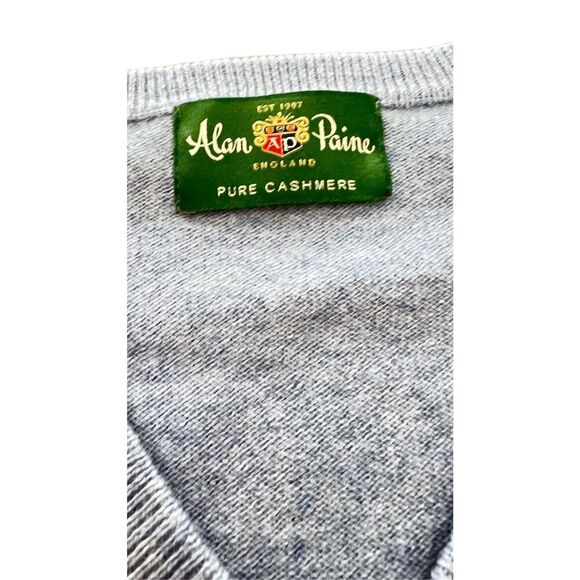 Alan Paine UK Cashmere Saddle Shoulder Sweater Size L - Picture 2 of 10